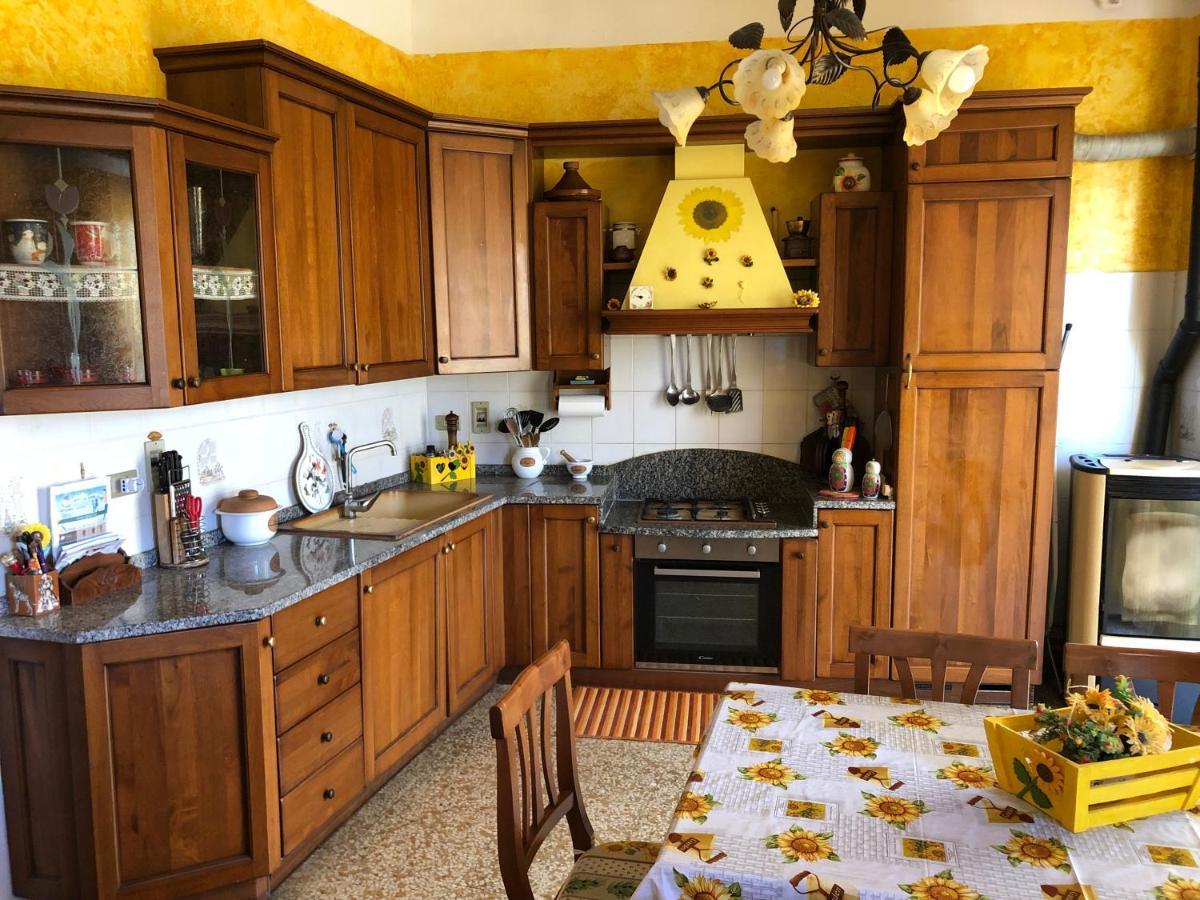 La Casa Di Marco Apartment Империа Екстериор снимка