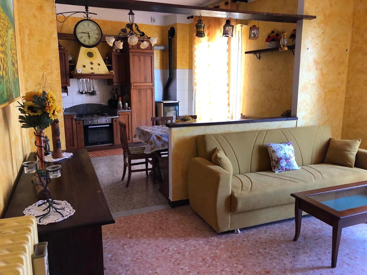 La Casa Di Marco Apartment Империа Екстериор снимка